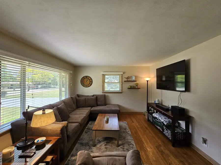 N102W15320 Venus COURT, Germantown, WI 53022 - #2