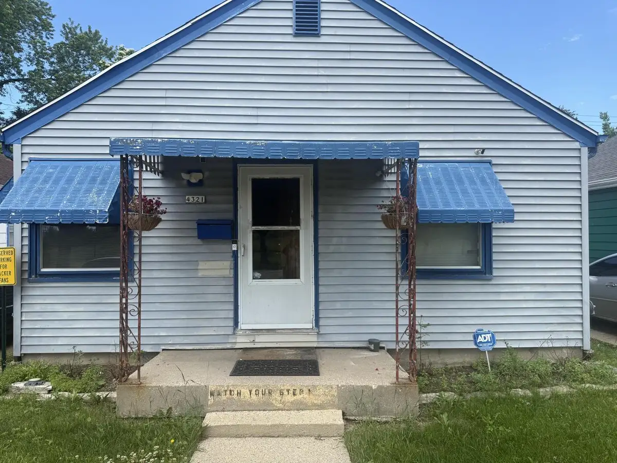 4321 N 35th STREET, Milwaukee, WI 53216 - #1