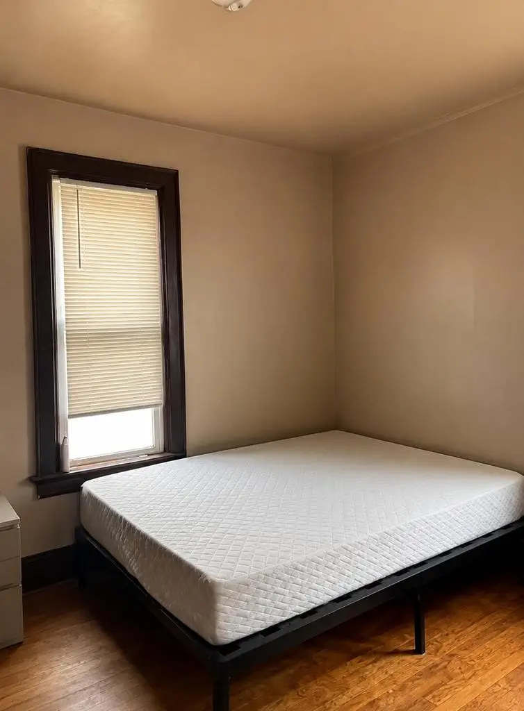 1219 W Clarke STREET, Milwaukee, WI 53206 - #3