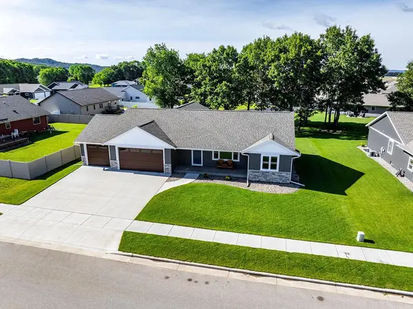 1822 Brooklyn PLACE, Holmen, WI 54636