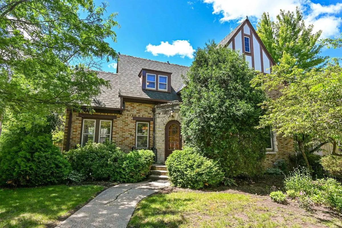 6625 W Grant STREET, West Allis, WI 53219 - #1