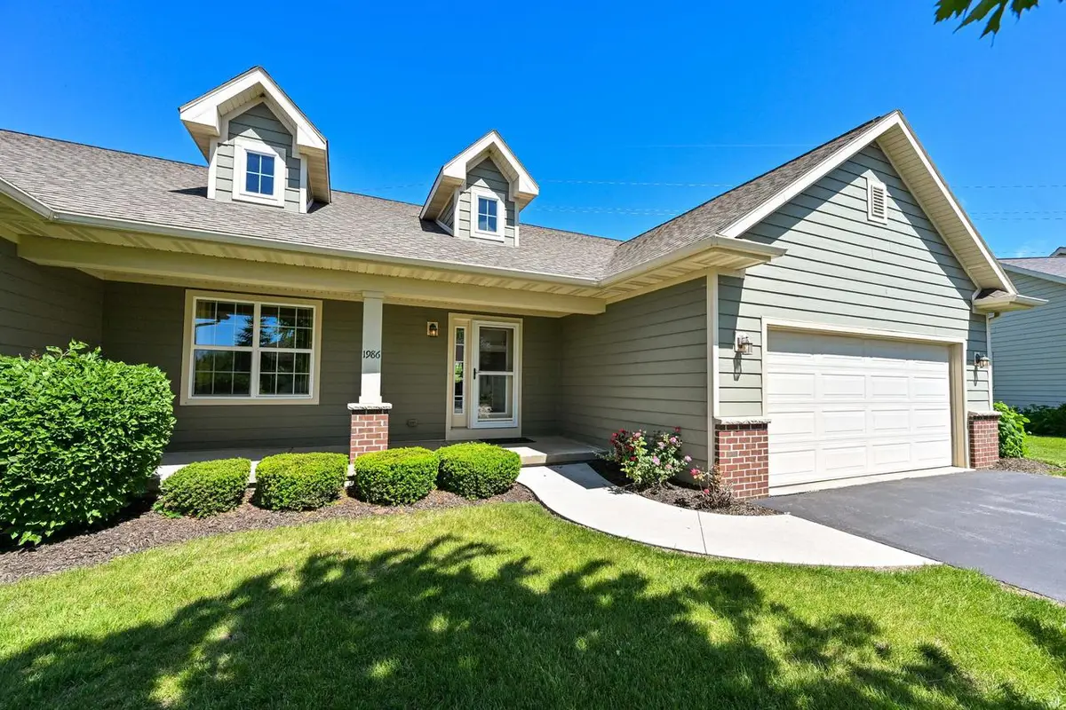 1986 Blue Spruce COURT, Grafton, WI 53024 - #1