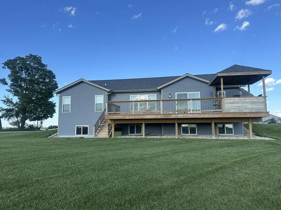 800 Linda LANE, Watertown, WI 53094 - #2