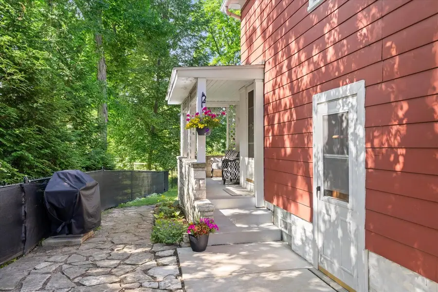 18905 W Linnie Lac PLACE, New Berlin, WI 53146 - #3