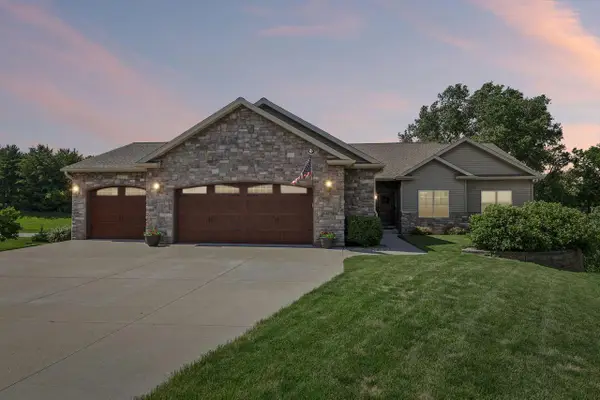 N6819 Canter COURT, Lake Mills, WI 53551