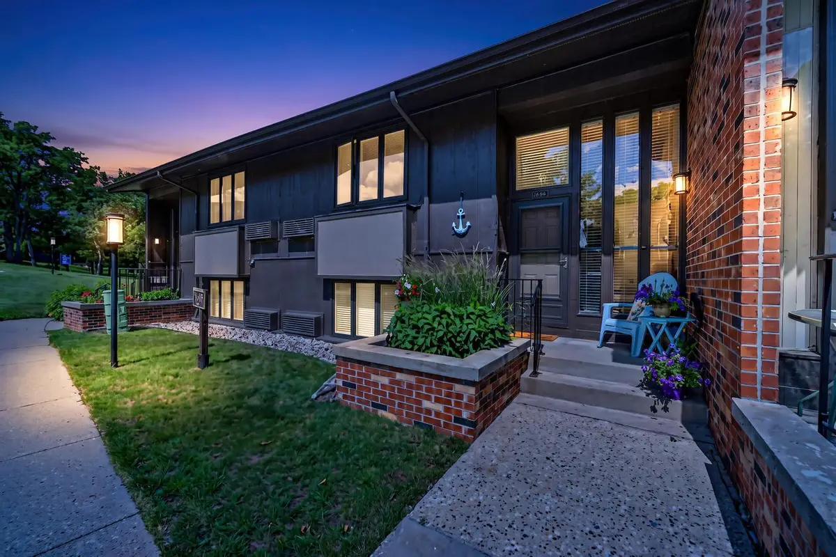 33 Lausanne COURT #33-06, Lake Geneva, WI 53147 - #1