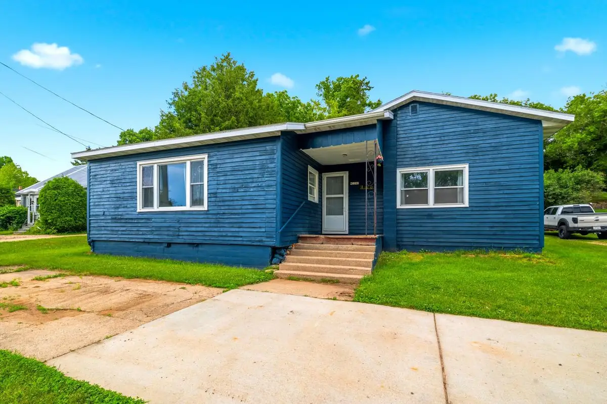 W2292 State Highway 22, Gillett, WI 54124 - #1