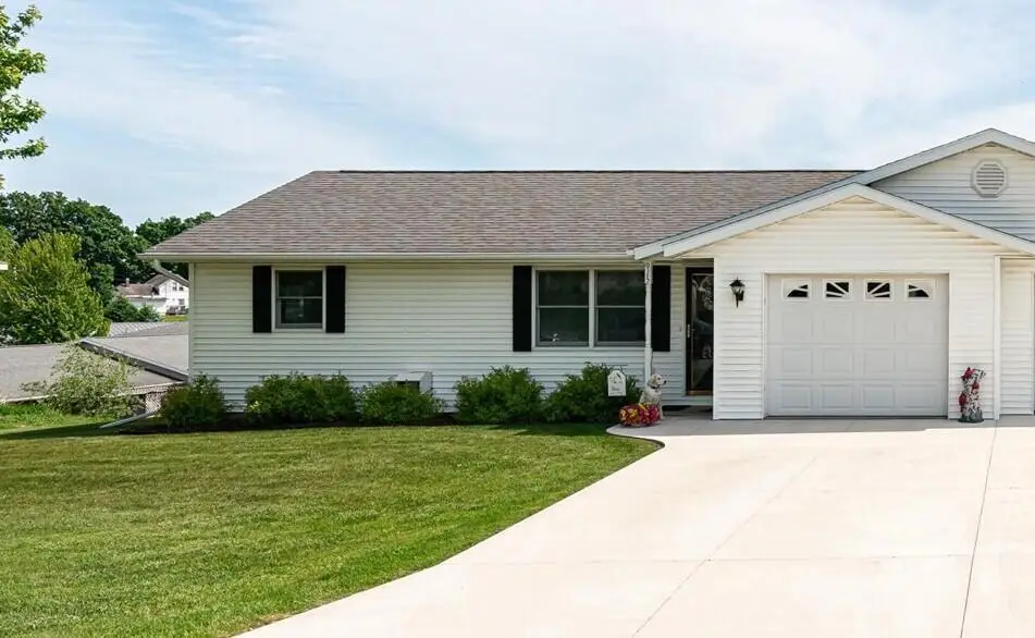 915 Rose STREET, Cashton, WI 54619 - #1