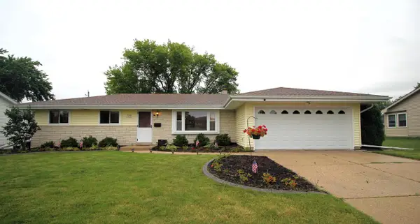 W174N9446 Joper ROAD, Menomonee Falls, WI 53051