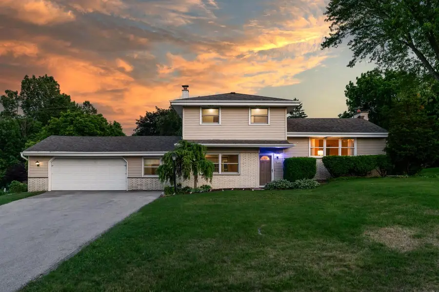 21485 Belgren ROAD, Waukesha, WI 53186 - #2