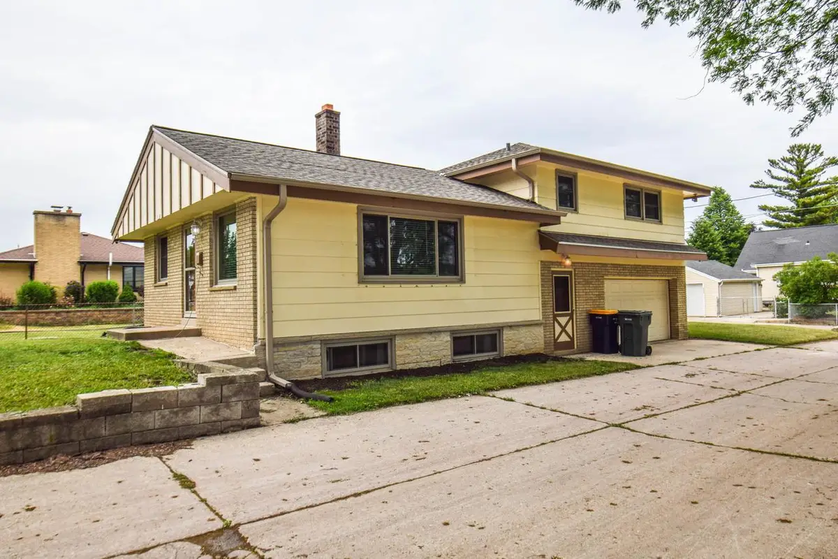836 S 95th STREET, West Allis, WI 53214 - #1