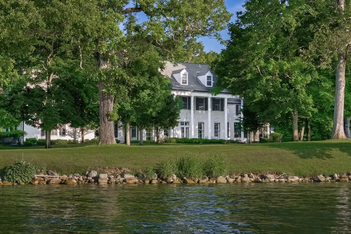 W3150 S Lakeshore DRIVE, Lake Geneva, WI 53147 - #1