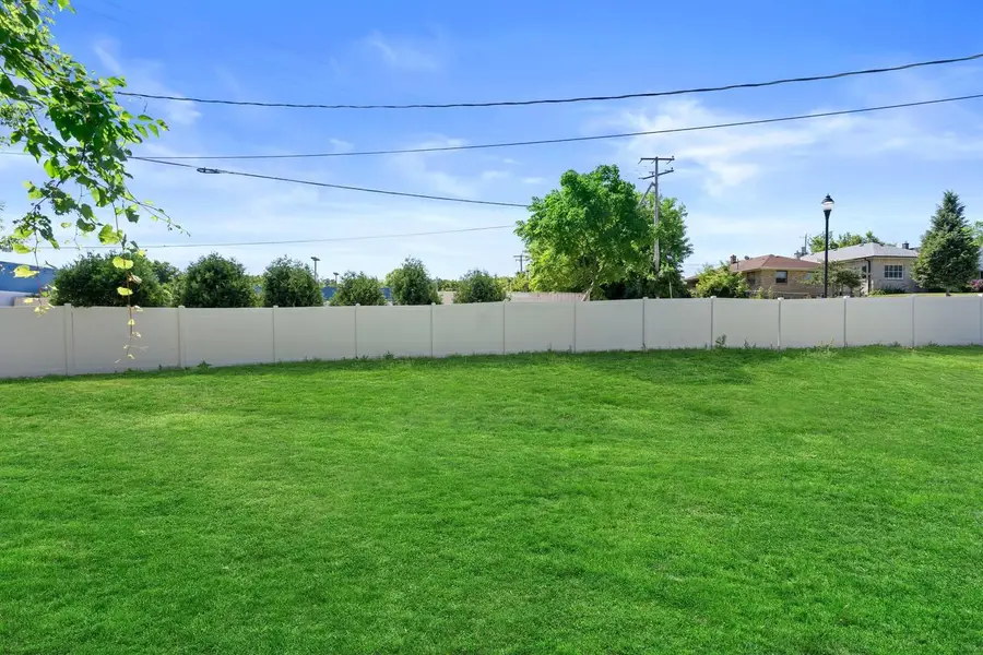 3662 S 32nd STREET, Greenfield, WI 53221 - #3