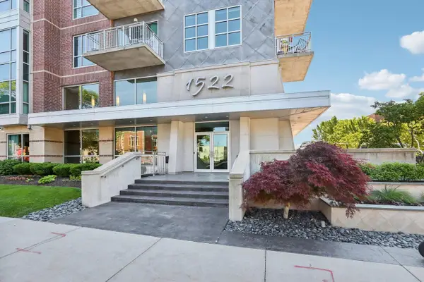 1522 N Prospect AVENUE #303, Milwaukee, WI 53202
