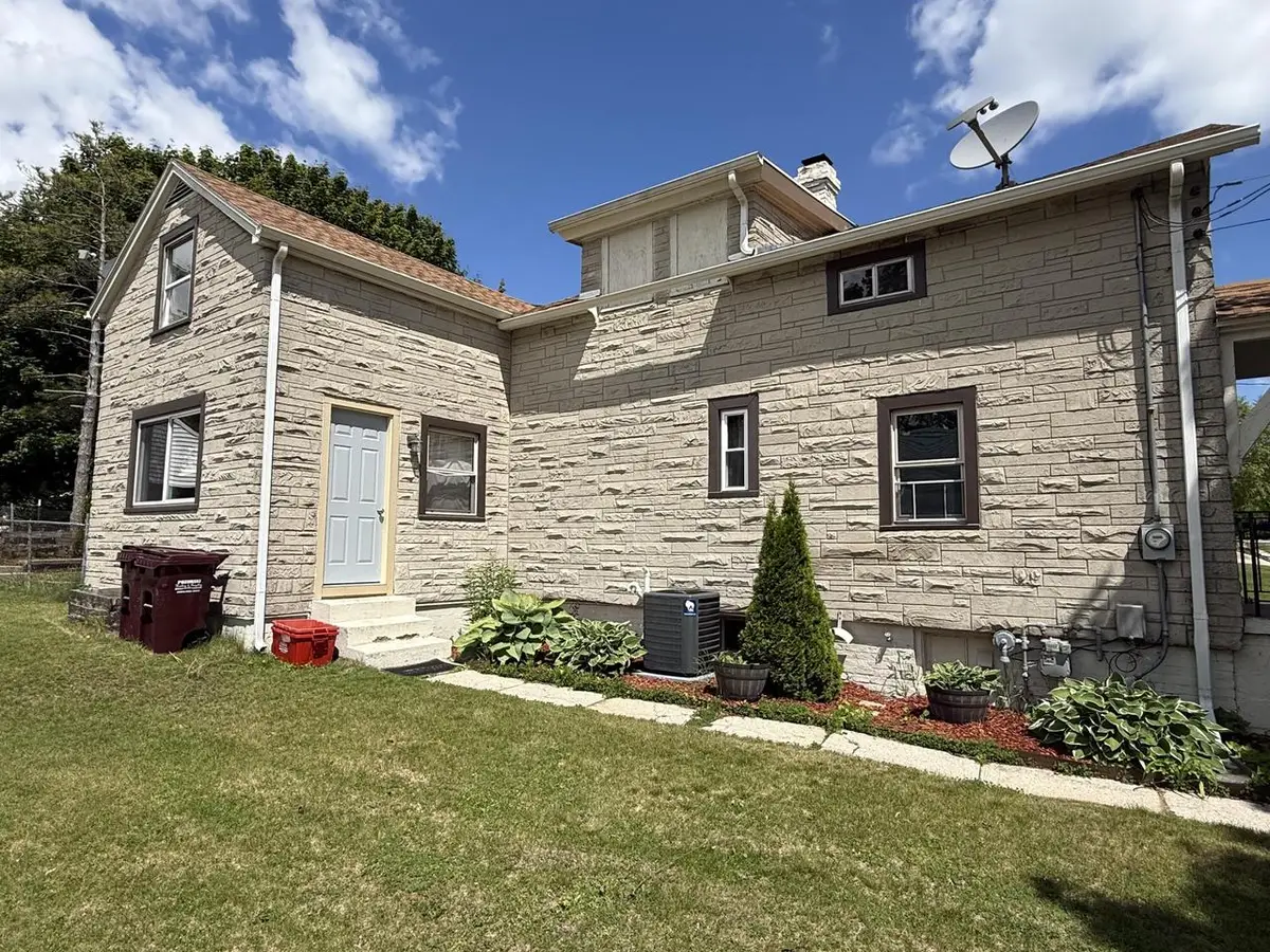 420 N 5th STREET, Manitowoc, WI 54220 - #1