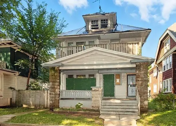 2429 N 44th STREET #2431, Milwaukee, WI 53210
