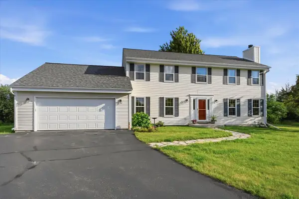 855 Ulao ROAD, Grafton, WI 53024