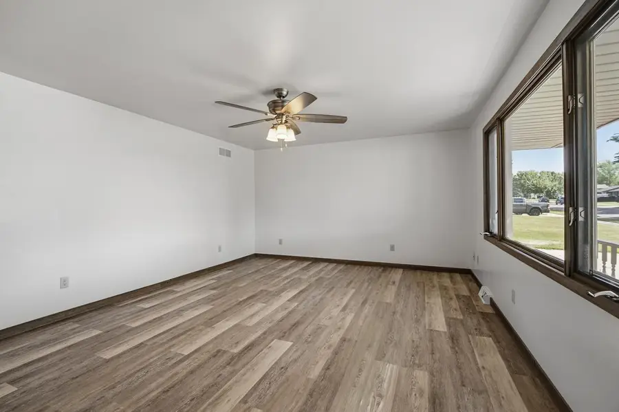 1712 McKinley STREET, New Holstein, WI 53061 - #3