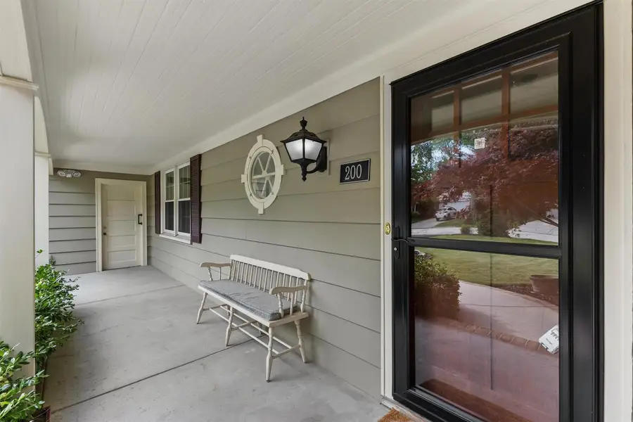 200 S Vincennes CIRCLE, North Bay, WI 53402 - #3