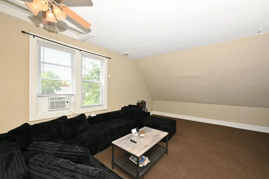 137-39 E Garfield AVENUE, Milwaukee, WI 53212 - #3