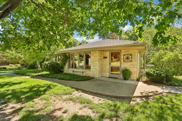 780 Michael DRIVE, Brookfield, WI 53045