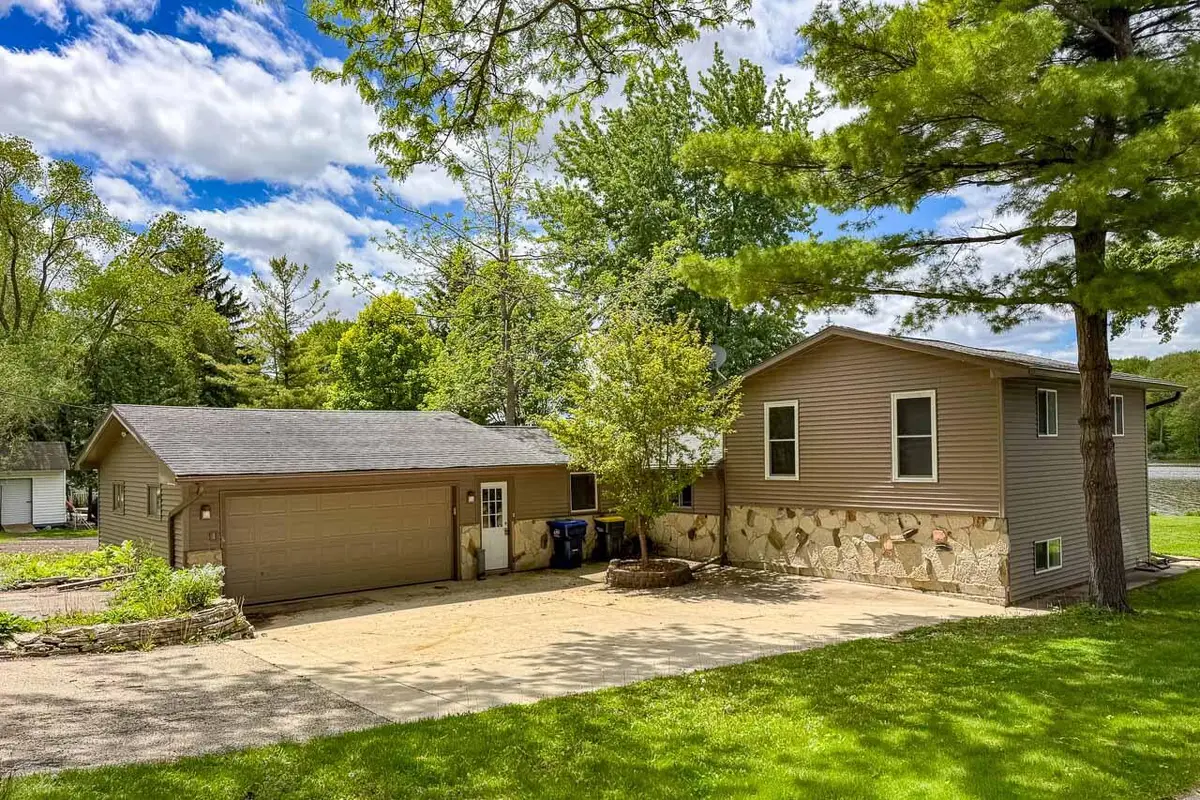 N4973 Spearhead TRAIL, Juneau, WI 53039 - #1