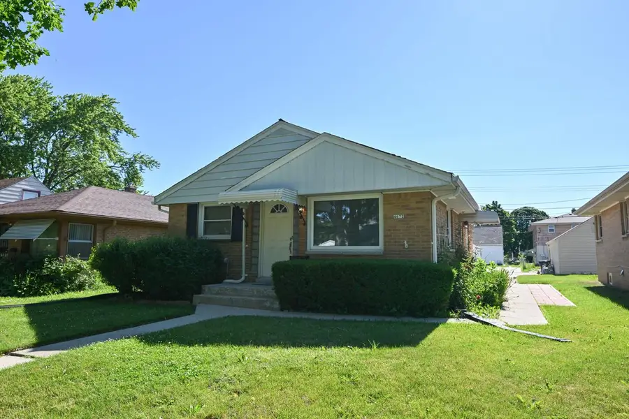 4672 N 69th STREET, Milwaukee, WI 53218 - #2