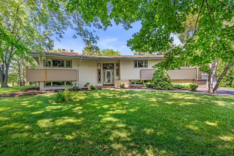 W274S4153 Timber TRAIL, Waukesha, WI 53189 - #2