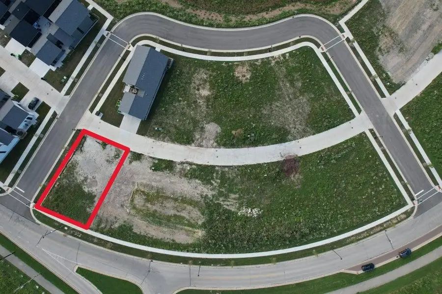 9479 E LAKE VISTA PARKWAY, Oak Creek, WI 53154 - #2