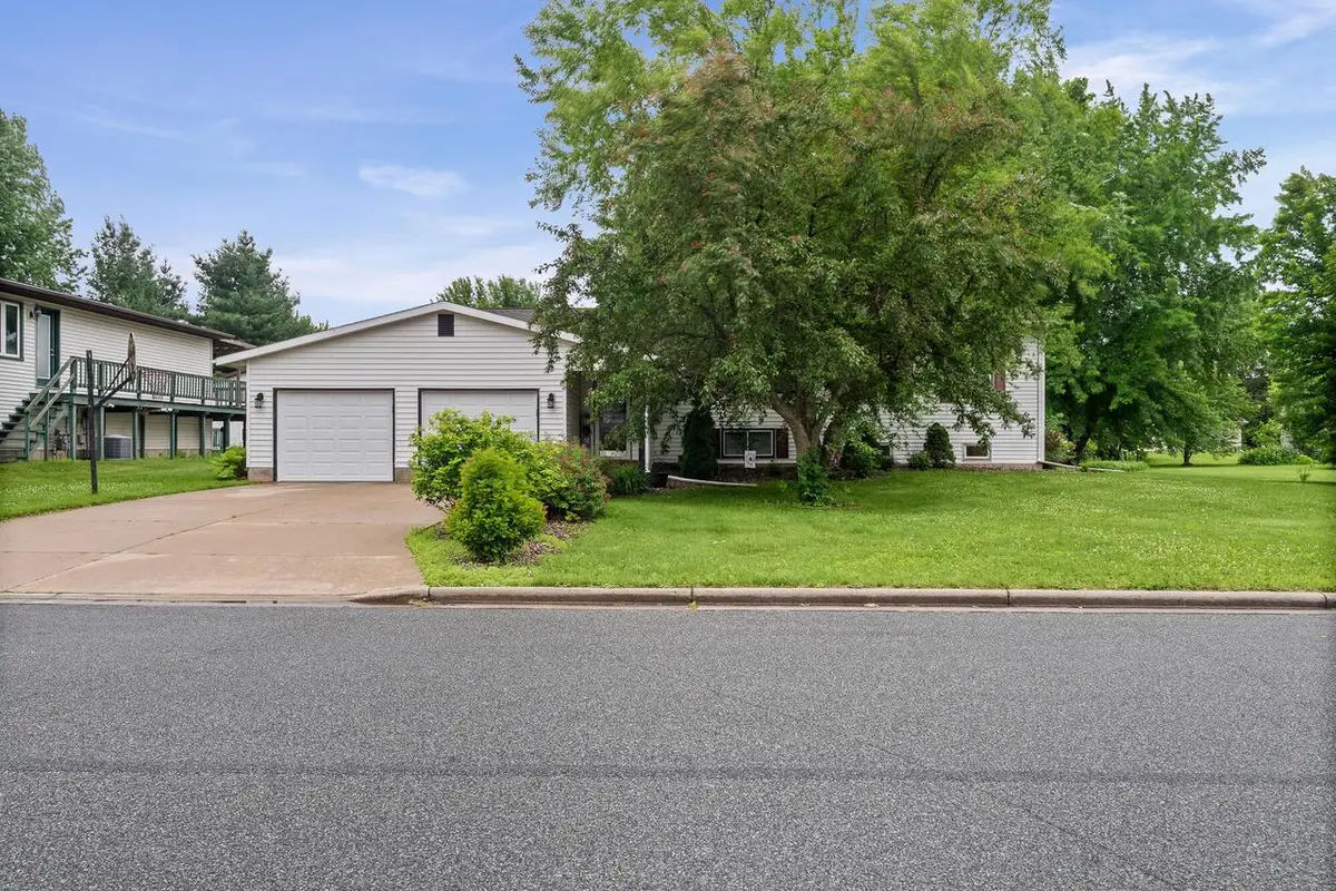 4016 Mary DRIVE, Onalaska, WI 54650 - #1