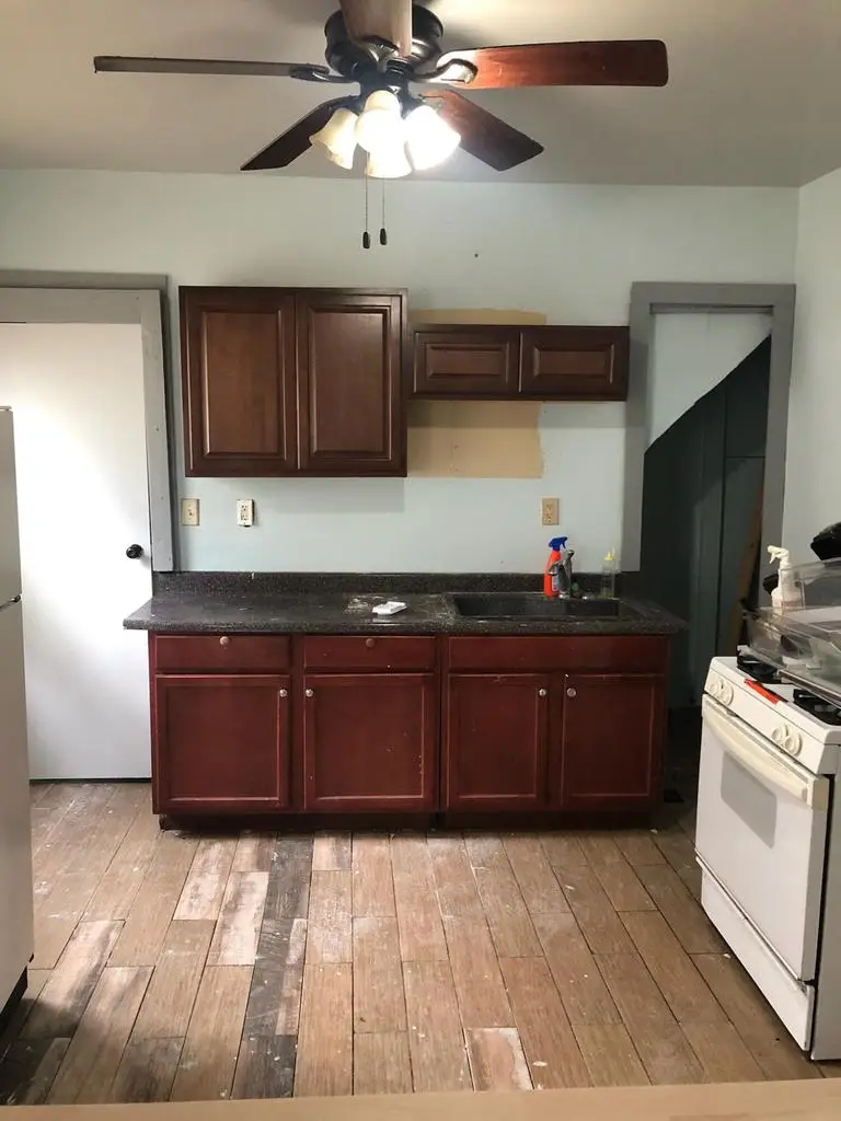 3333 N 9th STREET, Milwaukee, WI 53206 - #1