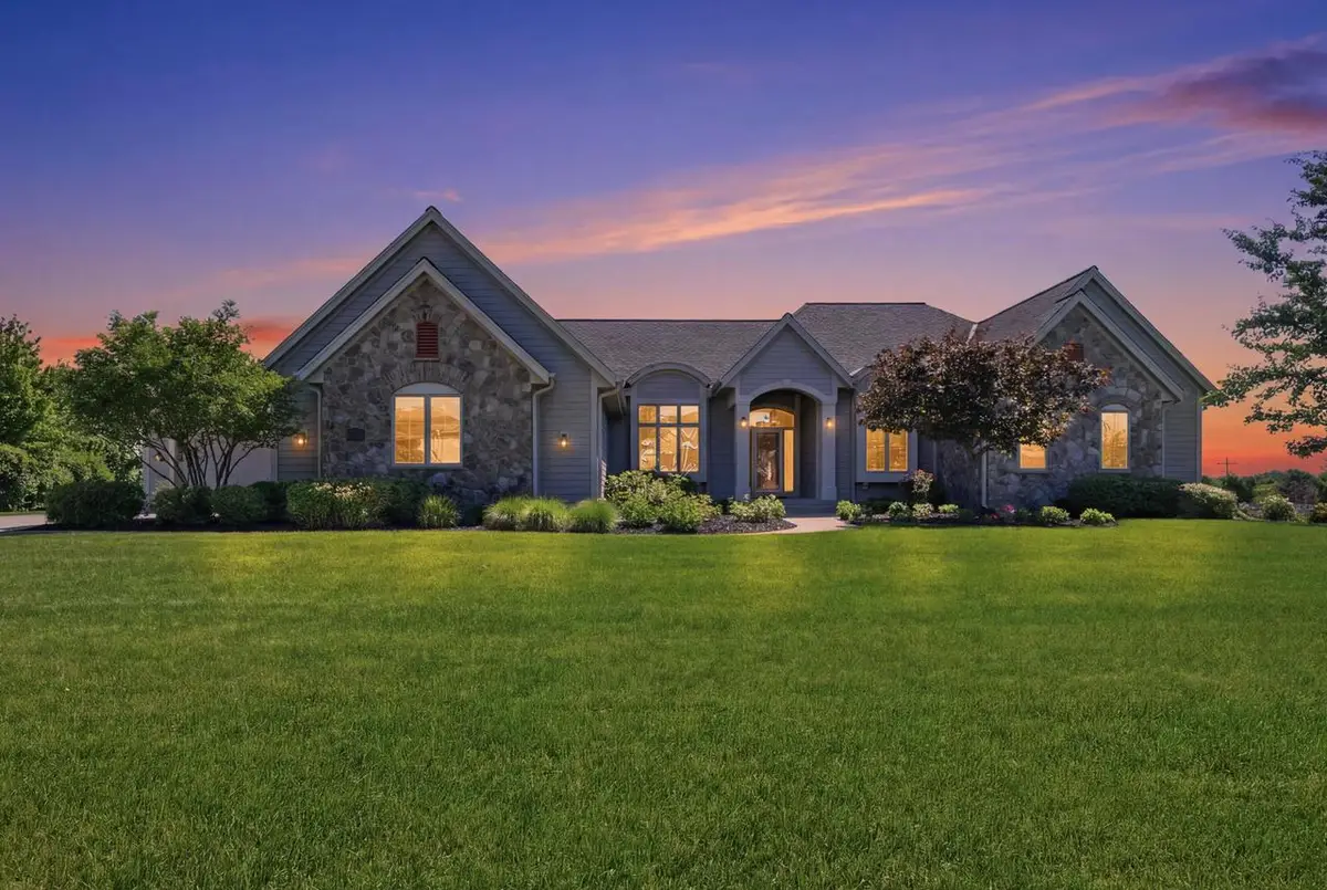 7306 S Stone Hedge DRIVE, Franklin, WI 53132 - #1