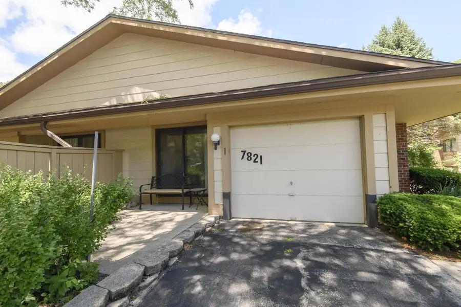 7821 W Heather AVENUE, Milwaukee, WI 53223 - #2