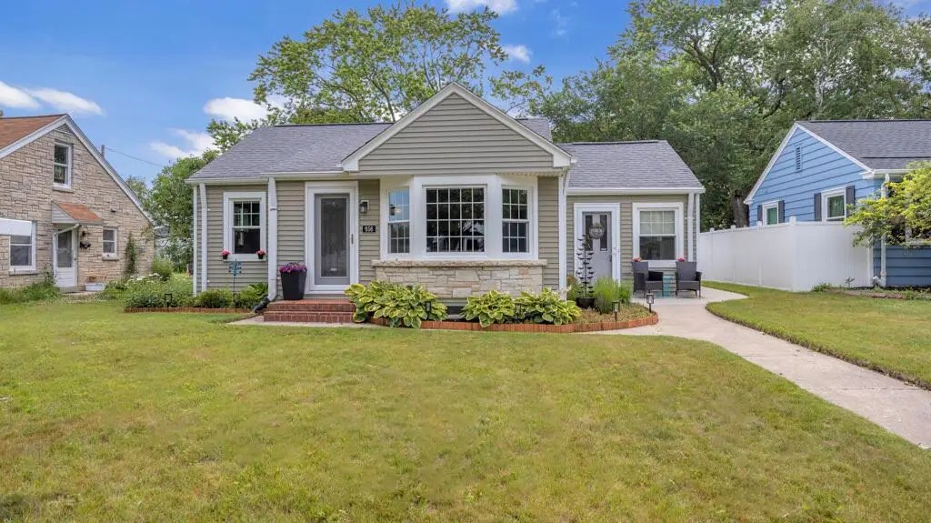 656 N Montgomery STREET, Port Washington, WI 53074 - #1