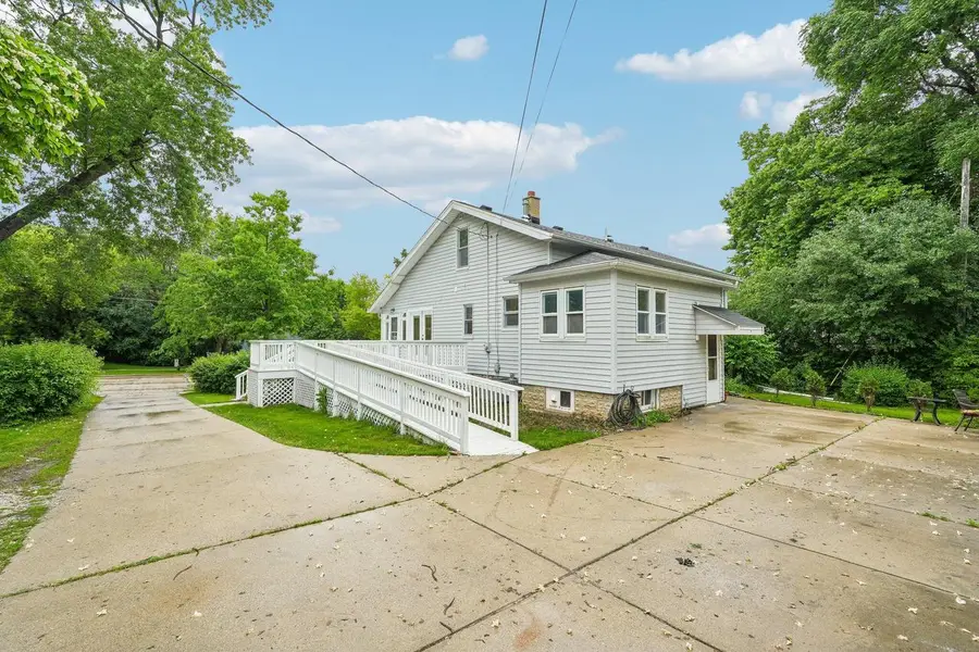 3615 W Cold Spring ROAD, Greenfield, WI 53221 - #2