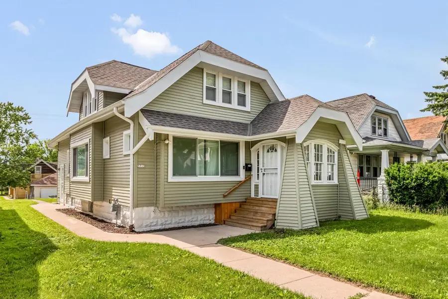 3713 N 15th STREET, Milwaukee, WI 53206 - #3