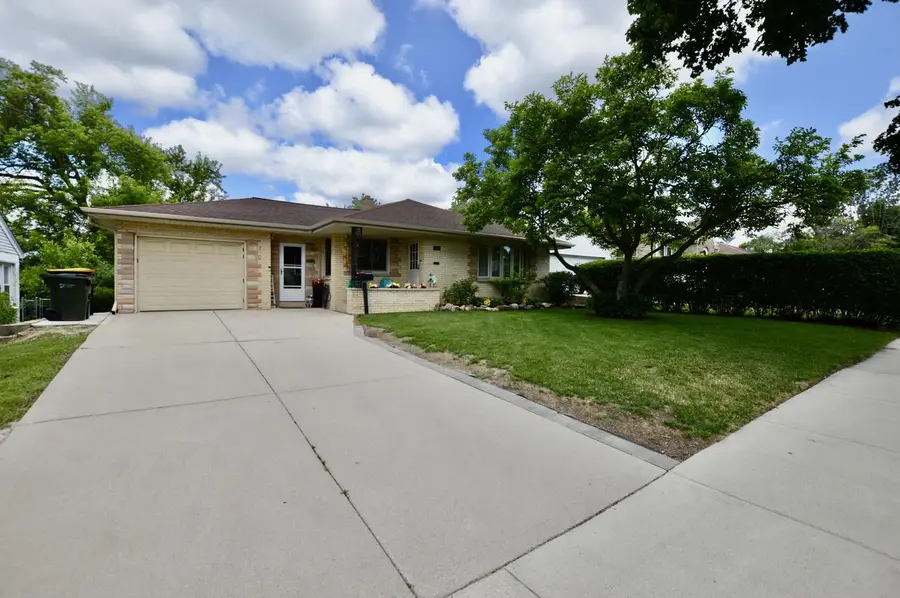 4159 N 92nd STREET, Milwaukee, WI 53222 - #2