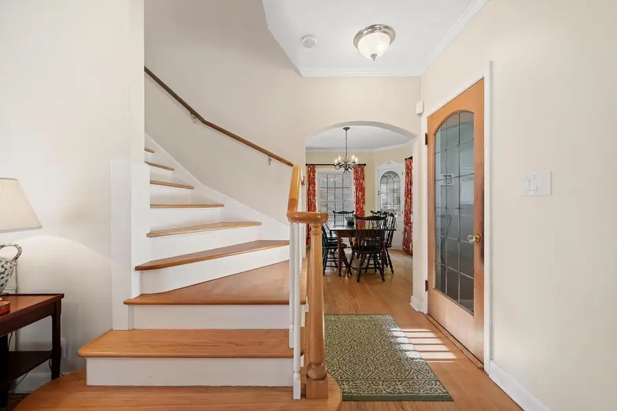 4652 N Wildwood AVENUE, Whitefish Bay, WI 53211 - #3