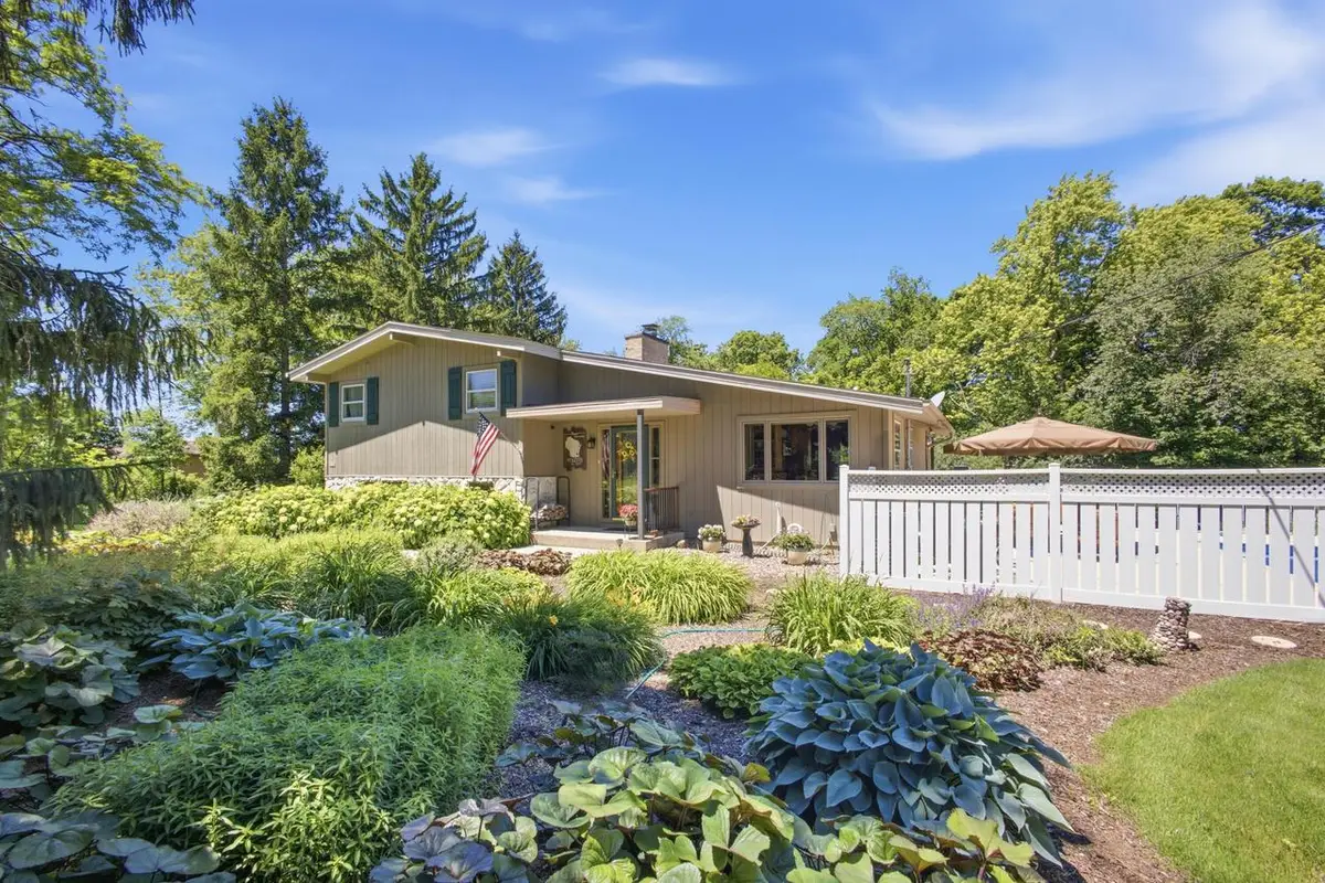 S77W20542 Hillendale DRIVE, Muskego, WI 53150 - #1