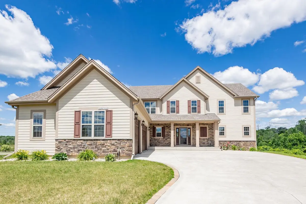 N88W18648 Duke COURT, Menomonee Falls, WI 53051 - #1
