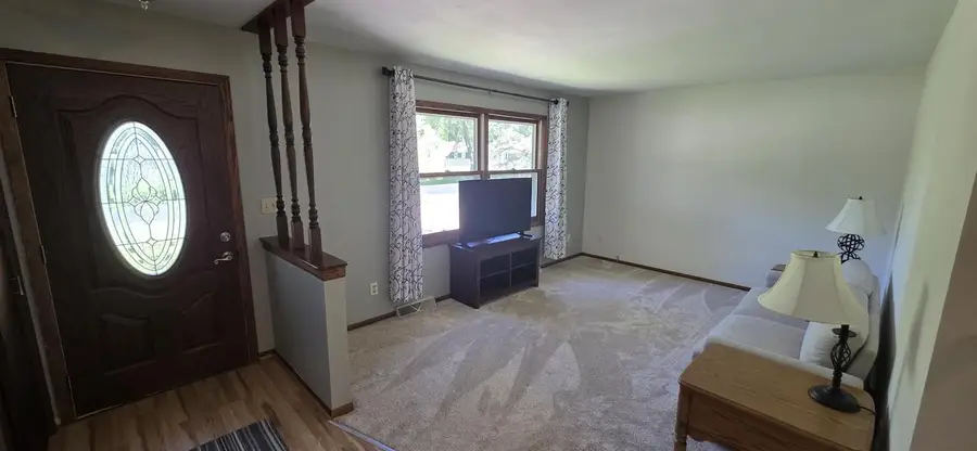 N50W14473 Fairmount AVENUE, Menomonee Falls, WI 53051 - #2