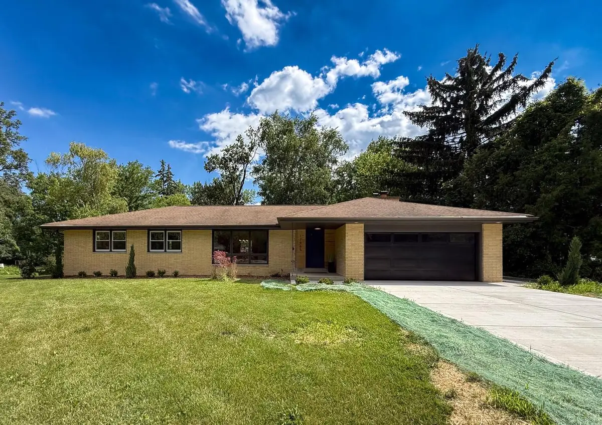 17865 Windemere ROAD, Brookfield, WI 53045 - #1