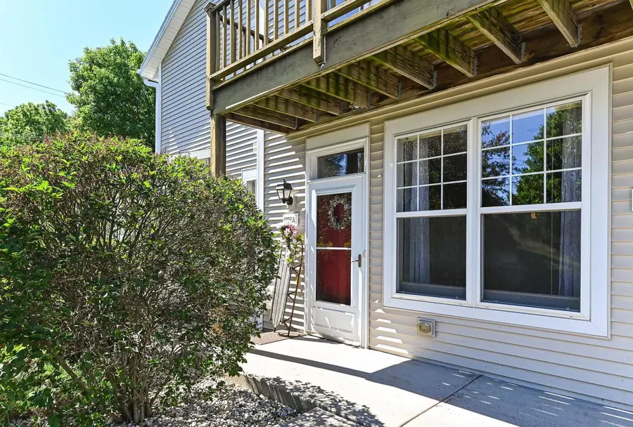 1202 Woodbury COMMON #A, Waukesha, WI 53189 - #2