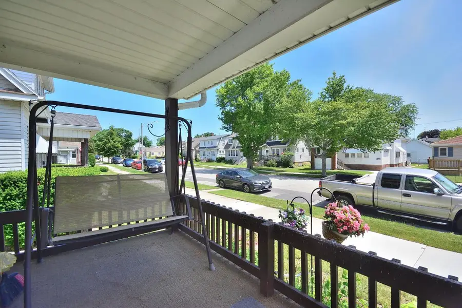 2024 Quincy AVENUE, Racine, WI 53403 - #3