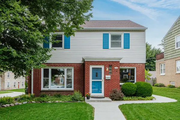 4315 N Alpine AVENUE, Shorewood, WI 53211