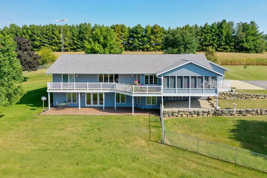 9702 W State Road 81, Newark, WI 53511 - #3