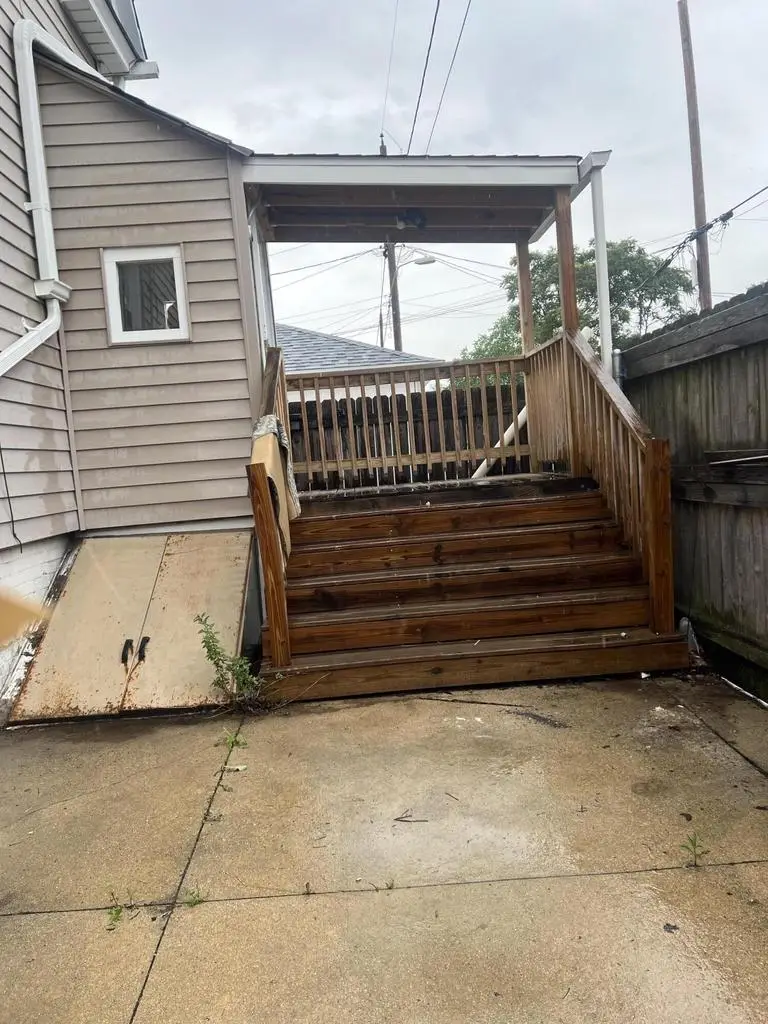 1120 S 32nd STREET, Milwaukee, WI 53215 - #3