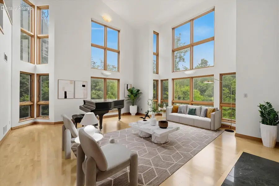 3411 W River DRIVE, Mequon, WI 53097 - #2