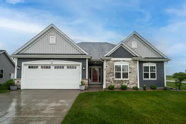 542 Tahoe LANE, Hartford, WI 53027