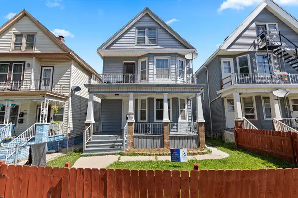 1822 W Rogers STREET, Milwaukee, WI 53204